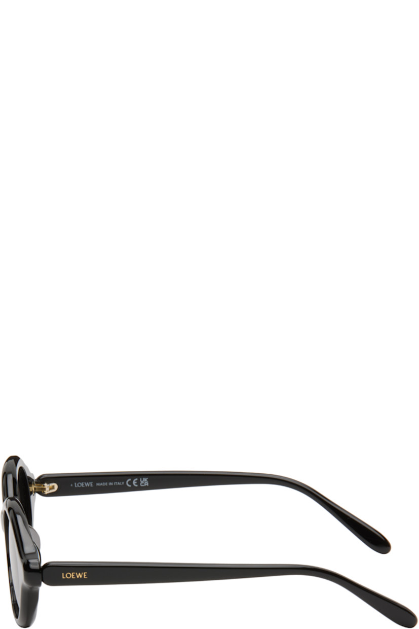Oval acetate-frame sunglasses.

· Gray lenses 
· 100% UVA/UVB protection, category 3
· Integrated nose pads
· Inset logo at temples
· Gold-tone hardware
· Includes pouch
· Size: 48.21 140

Supplier color: Black