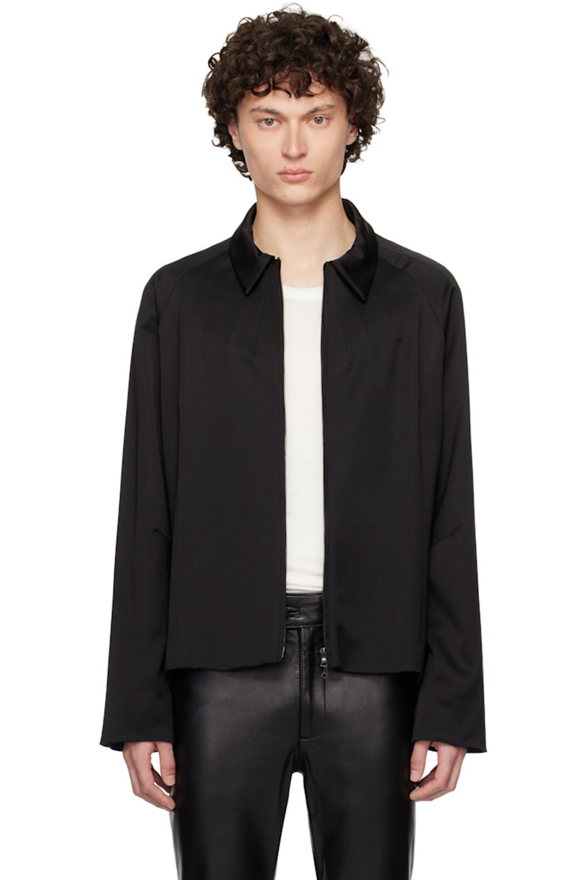 Wool satin jacket.

· Spread collar
· Two-way zip closure
· Darts at front and back
· Seam pockets
· Full cotton satin lining

Supplier color: Black