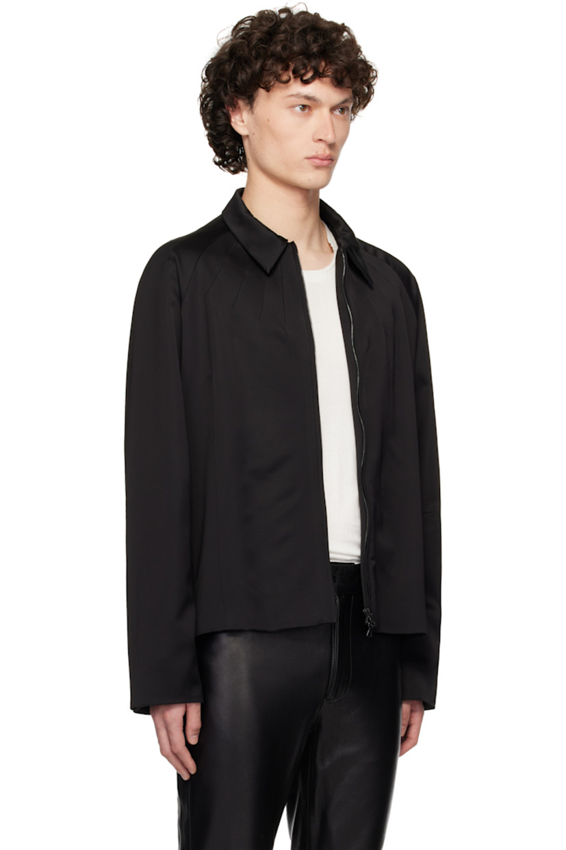 Wool satin jacket.

· Spread collar
· Two-way zip closure
· Darts at front and back
· Seam pockets
· Full cotton satin lining

Supplier color: Black