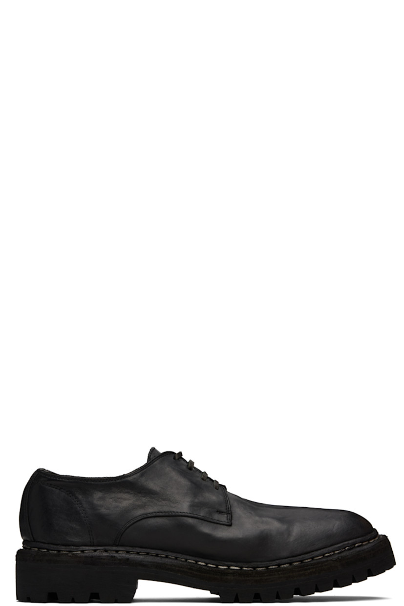 Full-grain horse leather derbys.

· Object-dyed
· Lace-up closure
· Topstitching at welt
· Treaded Vibram® rubber sole

Supplier color: Blkt