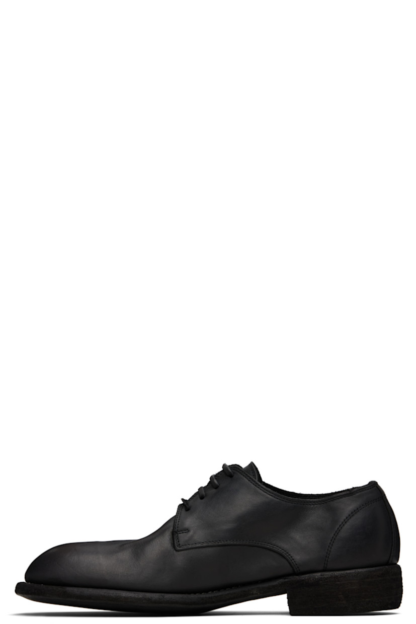 Buffed horse leather derbys.

· Lace-up closure
· Topstitching at welt
· Stacked leather heel
· Leather sole
· Heel: H1.5"

Supplier color: Blkt
