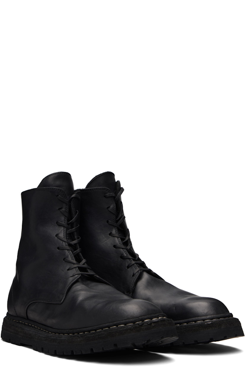 Ankle-high grained horse leather boots.

· Lace-up closure 
· Zip closure at heel 
· Contrast stitching in white at welt 
· Rubber midsole 
· Treaded Vibram® rubber sole

Supplier color: Blkt