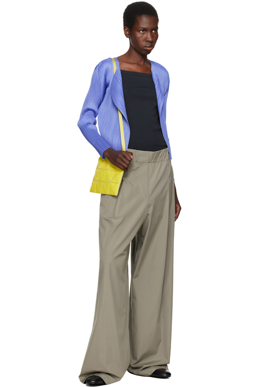 Mesh shoulder bag in yellow.

· Croc-embossed signature triangular vinyl appliqués throughout
· Adjustable crossbody strap
· Zip closure
· Logo-woven canvas lining
· Logo-engraved silver-tone hardware
· H7" x W9"

Supplier color: Yellow