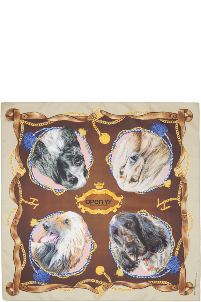 Square silk satin scarf.

· Multicolor graphics throughout
· Rolled edges
· H26" x W26"

Supplier color: Khaki