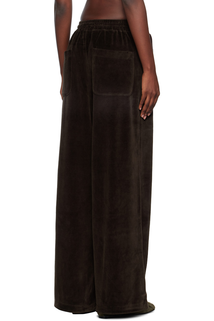 Cotton-blend velour lounge pants.

· Whiskering throughout
· Wide-leg
· Drawstring at elasticized waistband
· Four-pocket styling
· Gathering at waist
· Logo embroidered at front

Supplier color: Brown