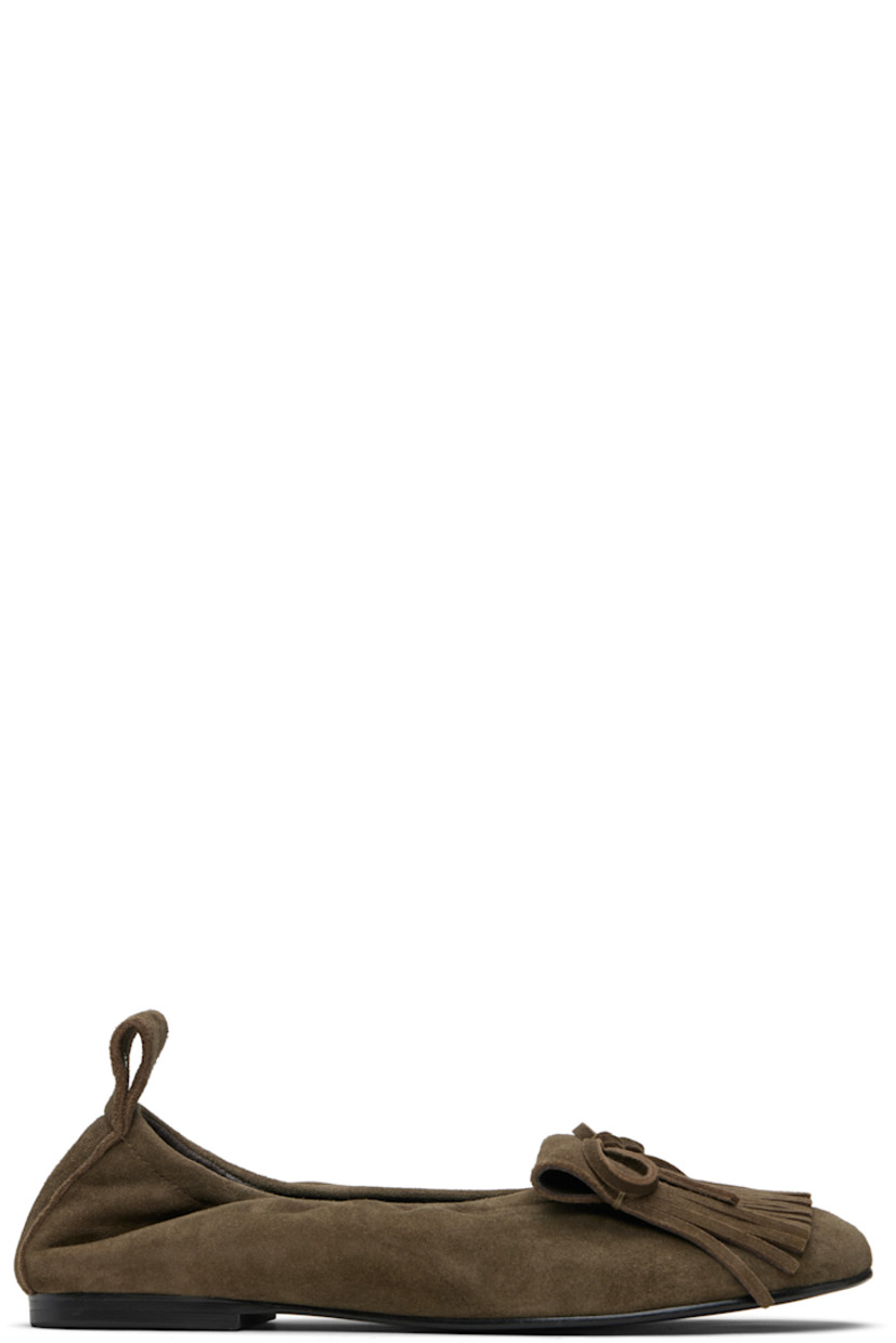 Goatskin suede ballerina flats.

· Fringed detailing and bow at vamp
· Pull-loop with logo hardware at heel collar
· Buffed pigskin lining
· Rubber sole

Supplier color: Khaki