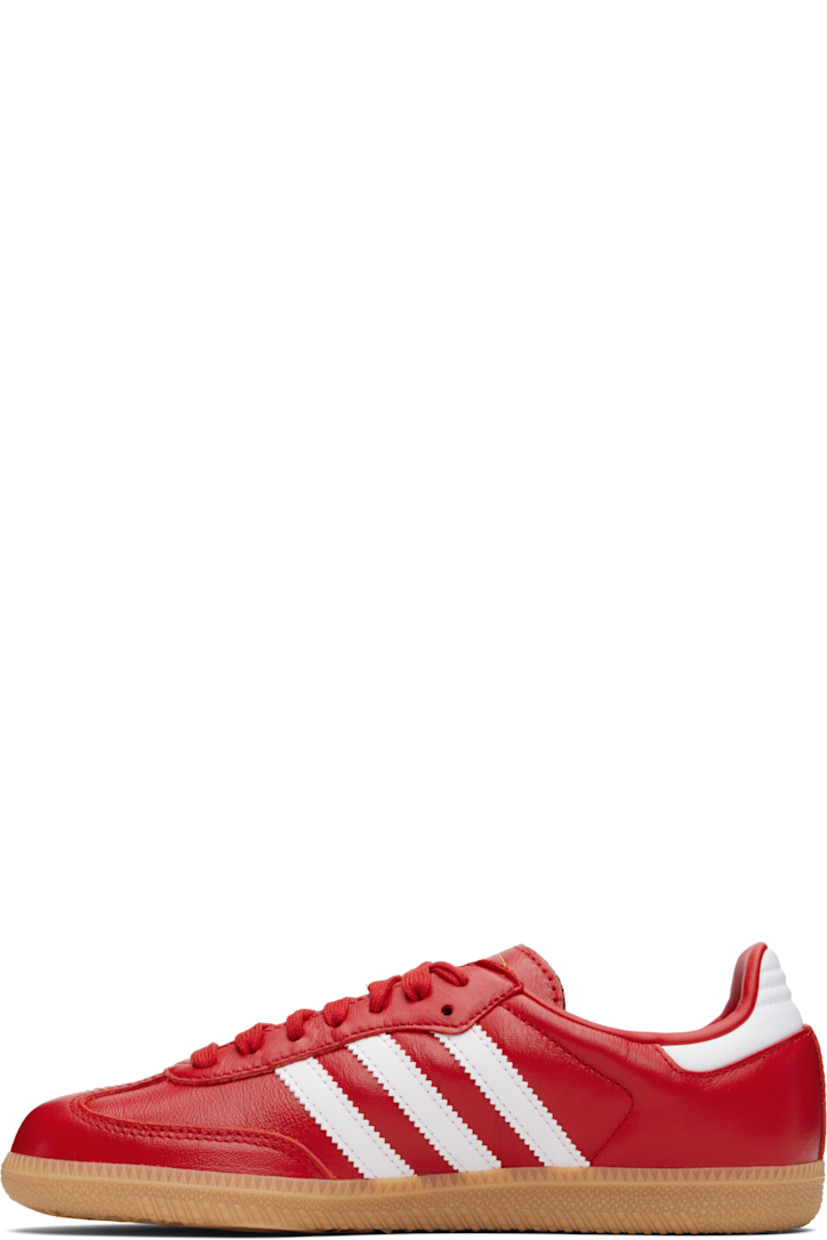 Low-top grained leather and buffed faux-leather sneakers.

· Lace-up closure
· Logo embossed at tongue
· Padded collar
· Signature serrated stripes at sides
· Text stamp at outer side
· Quilted heel tab
· Faux-leather lining
· Treaded rubber sole

Supplier color: Better scarlet/Cloud white/Gum