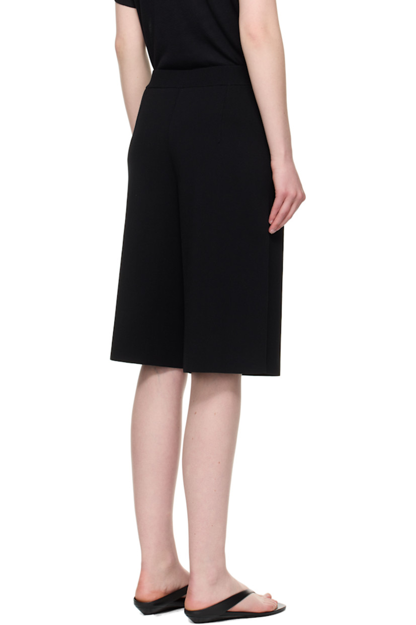 Knit stretch viscose- and recycled nylon-blend shorts.

· Rib-knit elasticized waistband
· Two-pocket styling
· Zip fly

Supplier color: Black