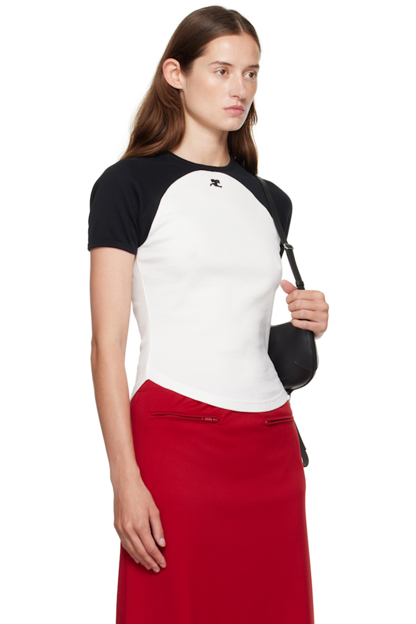 Cotton jersey T-shirt. 

· Rib-knit crewneck
· Embroidered logo at chest 
· Curved hem 
· Raglan sleeves 

Supplier color: Heritage white/Black