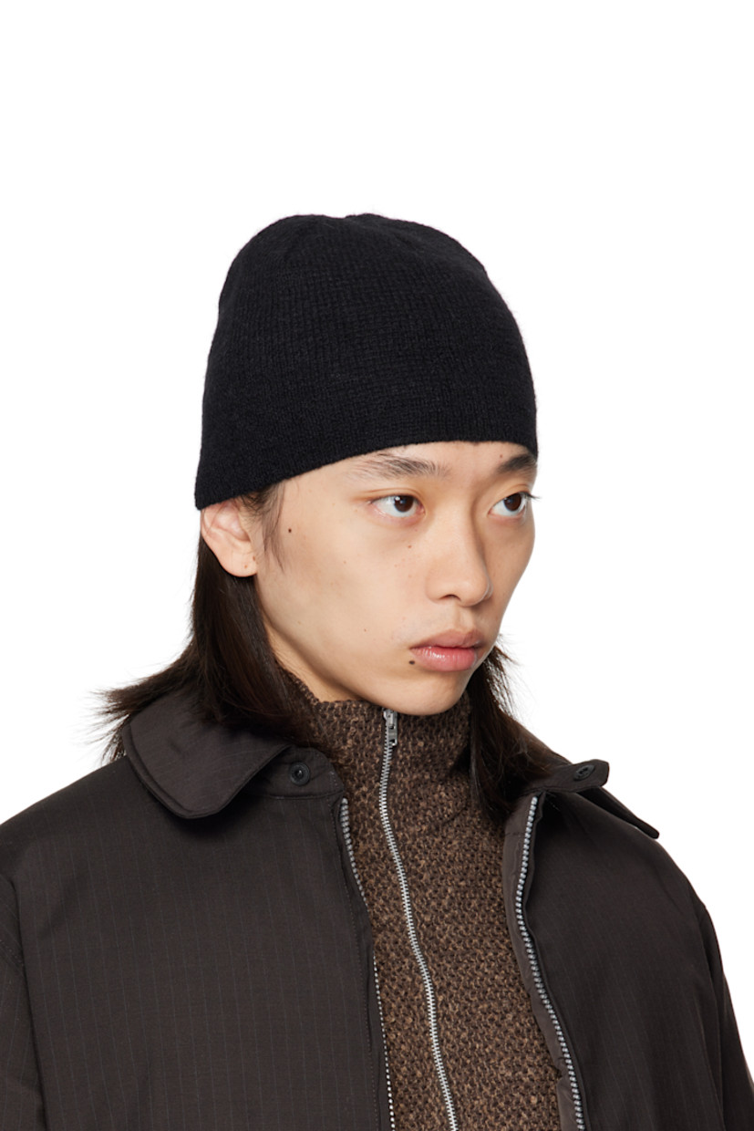 Knit alpaca-blend beanie.

Supplier color: Black fuzzy alpaca