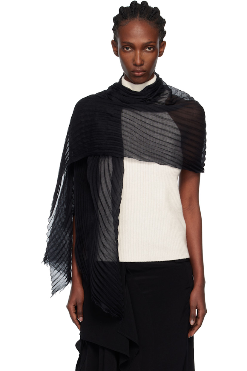 Rectangular garment-pleated silk- and wool-blend voile scarf.

· Fringed detailing at ends
· L86" x W41"

Supplier color: Black