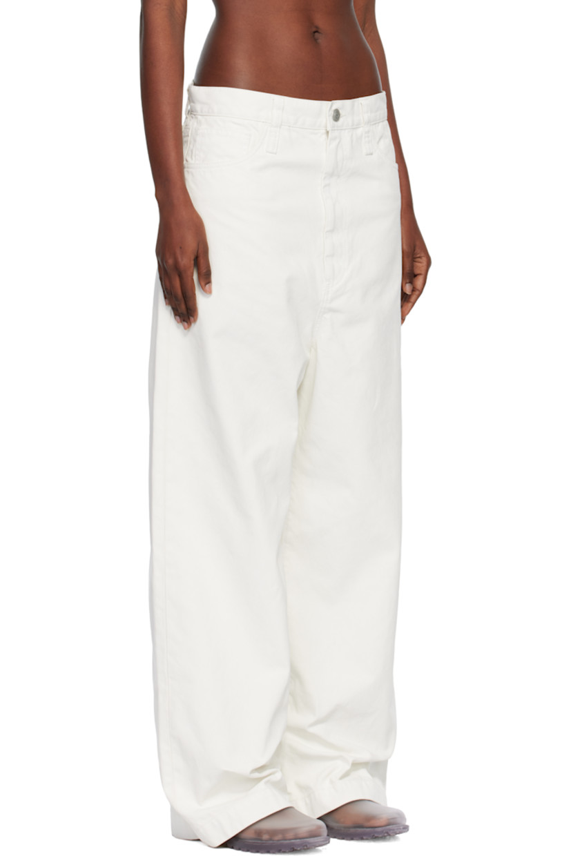 Coated non-stretch denim jeans.

· Wide-leg
· Belt loops
· Five-pocket styling
· Zip fly

Supplier color: White