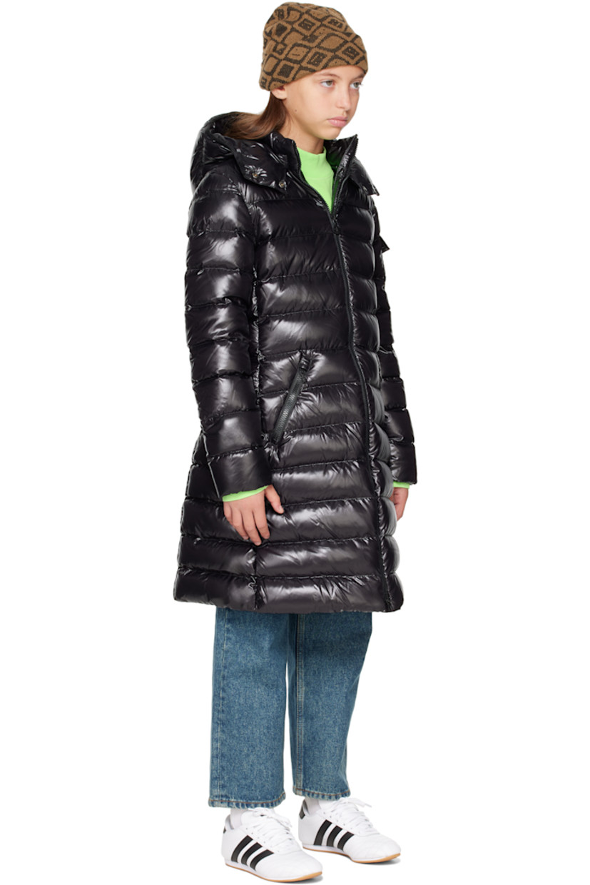 Down-filled and quilted nylon laqué coat. 

· DIST-certified down
· Detachable hood at stand collar
· Zip closure
· Zip pockets at front
· Flap pocket and felted logo patch at sleeve
· Fully lined

Supplier color: Black

Model measures 55" / 139.7 cm tall and wears size 12Y.

Moncler Enfant Size: child's height
8Y: 51.2" / 130 cm 
10Y: 55.2" / 140 cm 
12Y: 59.8" / 152 cm 
14Y: 64.6" / 164 cm