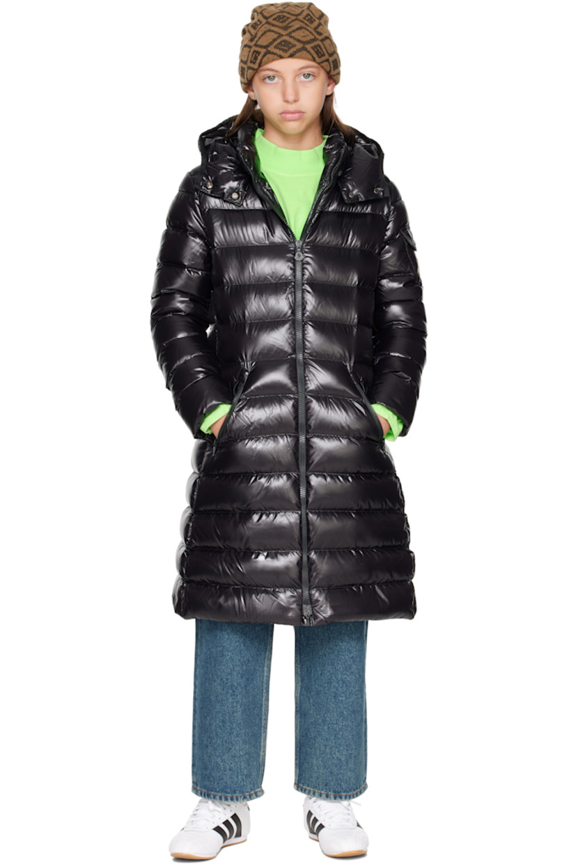 Down-filled and quilted nylon laqué coat. 

· DIST-certified down
· Detachable hood at stand collar
· Zip closure
· Zip pockets at front
· Flap pocket and felted logo patch at sleeve
· Fully lined

Supplier color: Black

Model measures 55" / 139.7 cm tall and wears size 12Y.

Moncler Enfant Size: child's height
8Y: 51.2" / 130 cm 
10Y: 55.2" / 140 cm 
12Y: 59.8" / 152 cm 
14Y: 64.6" / 164 cm