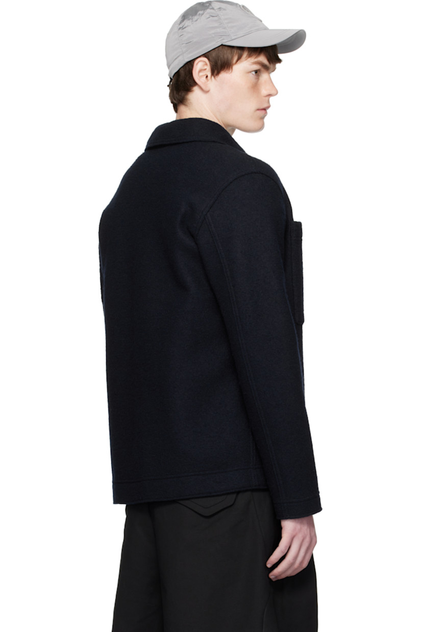 RWS-certified virgin wool fleece jacket.

· Spread collar
· Press-stud closure
· Patch pockets
· Detachable logo patch at sleeve
· Unlined
· Logo-engraved hardware

Supplier color: Navy blue