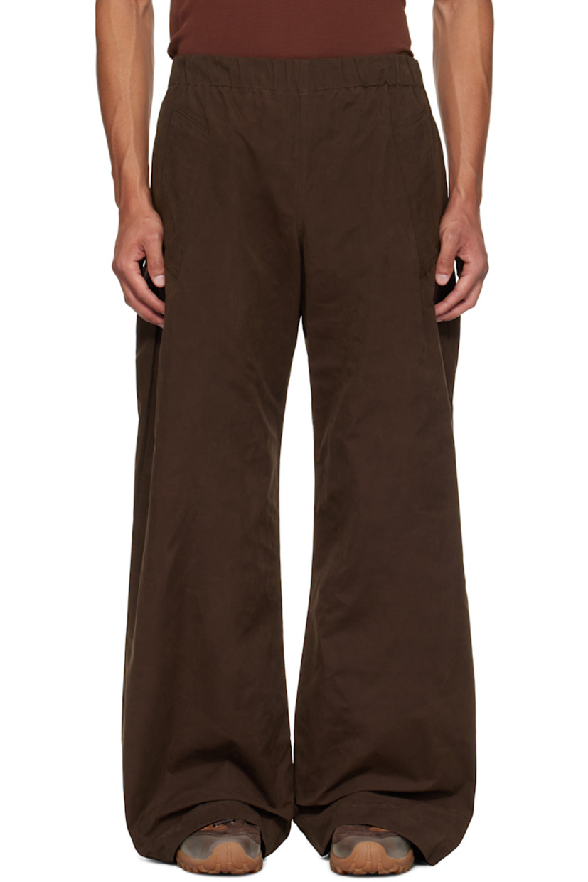Cotton-blend canvas trousers.

· Concealed drawstring at elasticized waistband
· Four-pocket styling

Supplier color: Brown