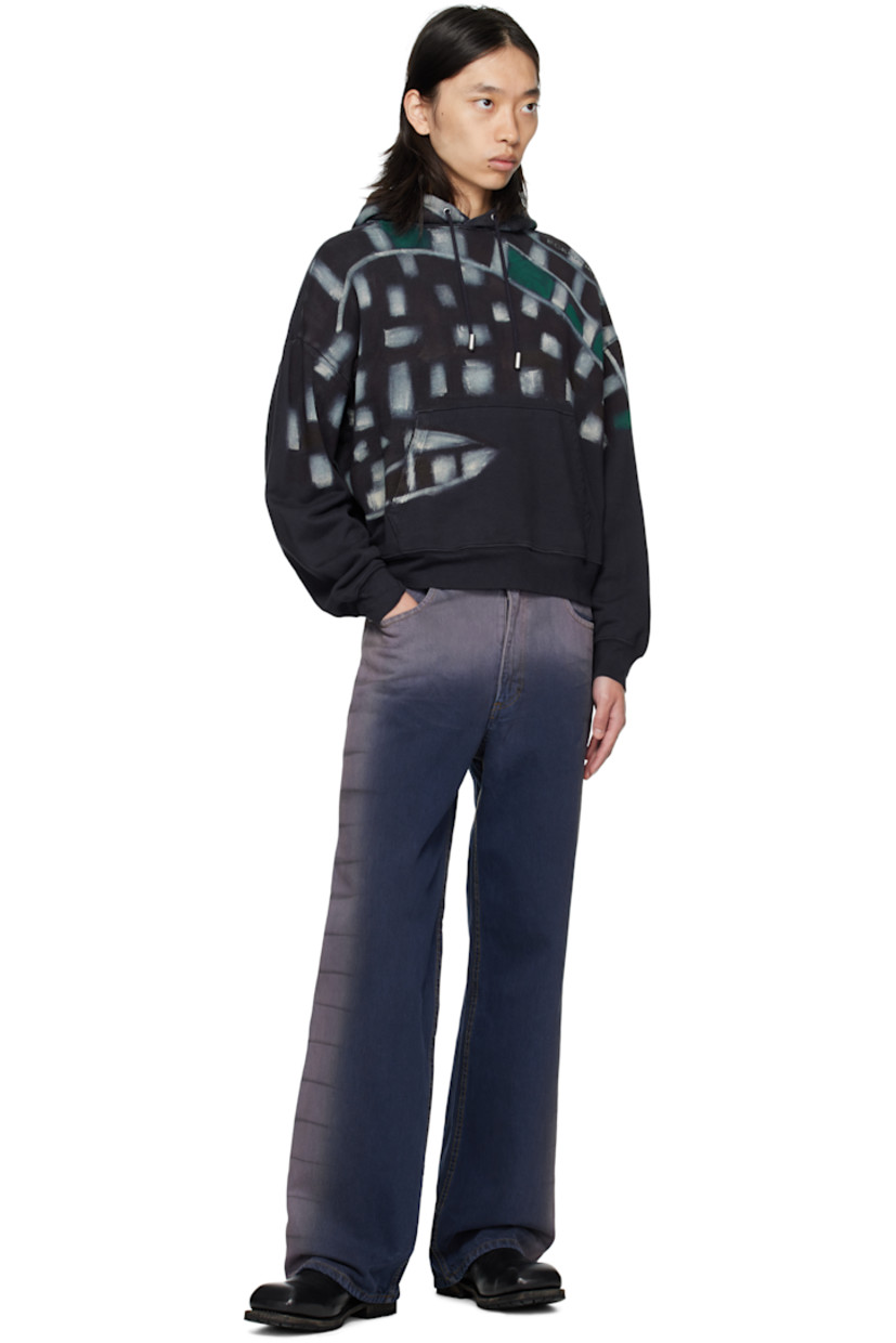 Garment-dyed French terry hoodie. 

· Sprayed dye graphic pattern throughout 
· Drawstring at hood
· Kangaroo pocket at waist
· Rib-knit hem and cuffs
· Cropped hem
· Logo bonded at shoulder
· Dropped shoulders

Supplier color: Porcupine