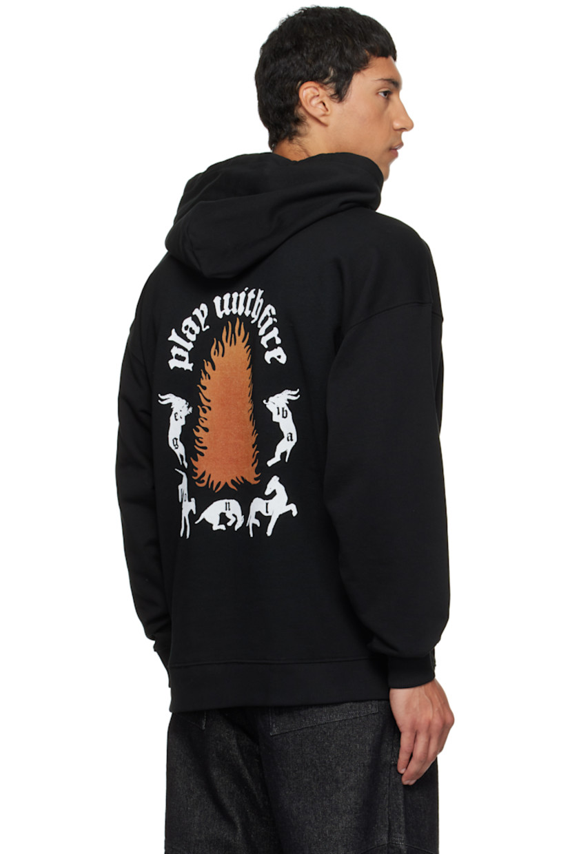 Organic cotton fleece hoodie.

· Drawstring at hood
· Graphic and logo printed at chest
· Kangaroo pocket
· Rib-knit hem and cuffs
· Dropped shoulders
· Text and logo graphic printed at back

Supplier color: Black