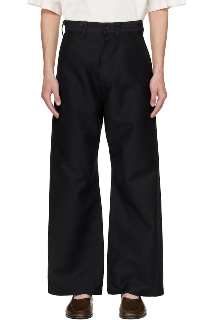 Cotton twill trousers.

· Belt loops
· Suspender buttons at waistband
· Four-pocket styling
· Button fly
· Dropped inseam
· Cinch strap at back 

Supplier color: Black