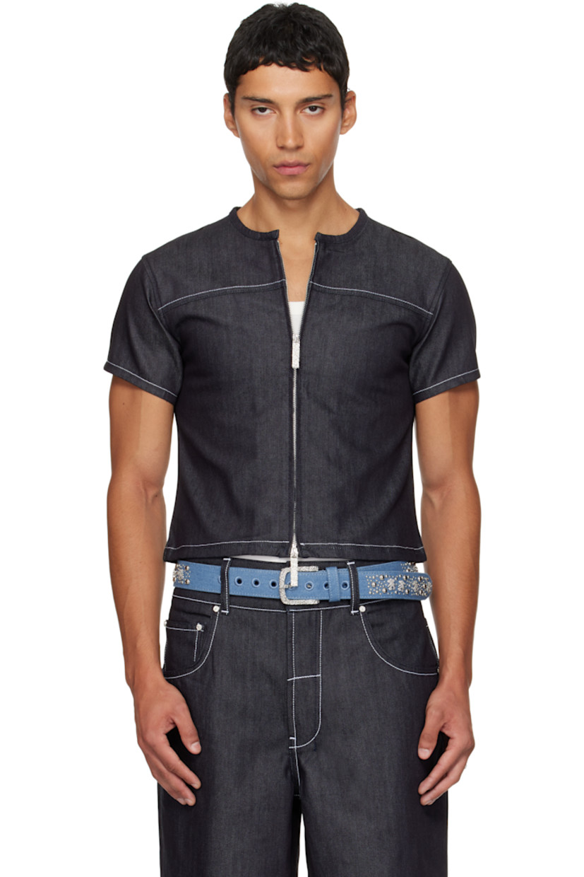 10 oz non-stretch denim T-shirt. 

· Crewneck
· Two-way zip closure 
�· Contrast stitching in white 

Available exclusively at SSENSE.

Supplier color: Denim