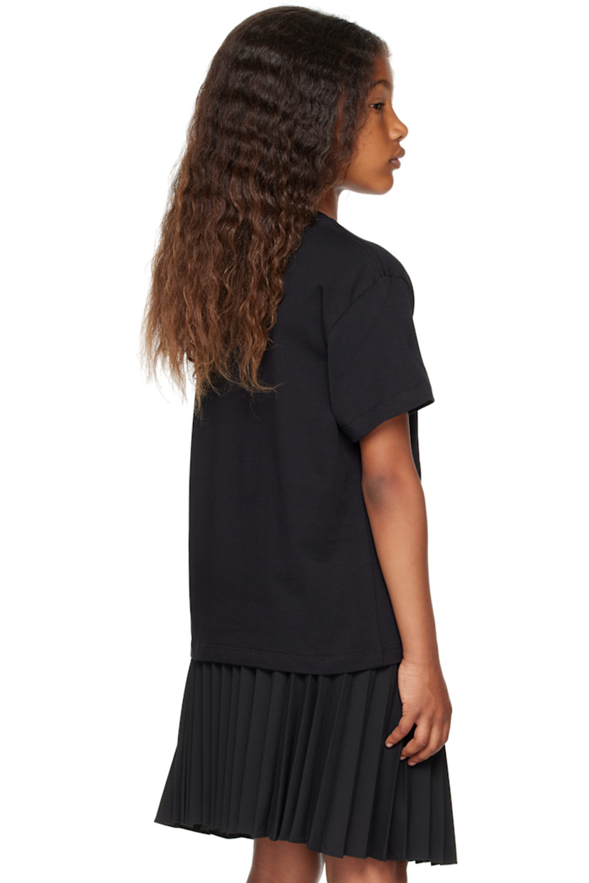 Cotton jersey T-shirt. 

· Rib-knit crewneck
· Logo printed at front 
· Machine-wash

Part of the Core collection. 

Supplier color: Black

Model measures 51.97" / 132 cm tall and wears size 8Y.

Size: child's height
4Y: 41.25" / 105 cm 
6Y: 46.75" / 118.5 cm 
8Y: 52.25" / 132.5 cm 
10Y: 55.25" / 140.5 cm 
12Y: 58.5" / 148.5 cm