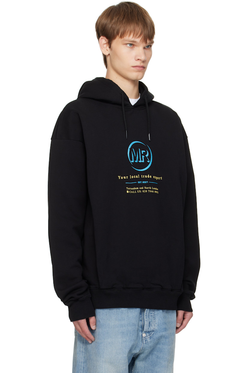 Cotton fleece hoodie.

· Drawstring at hood
· Logo and text printed at chest and back collar
· Rib-knit hem and cuffs

Supplier color: Black Trade Expert