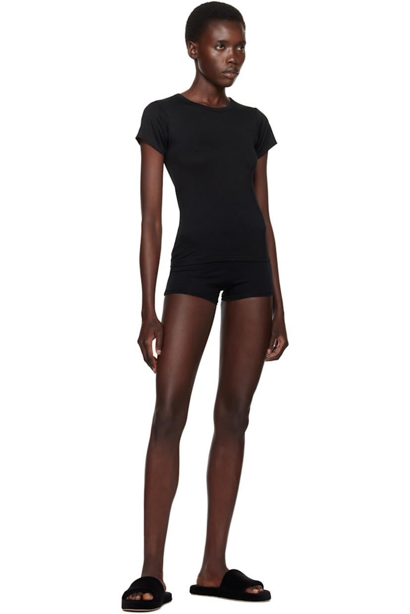 Stretch modal jersey T-shirt. Crewneck.

Supplier color: Black