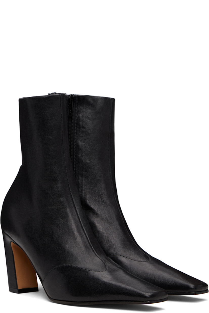 Ankle-high stretch grained lambskin boots.

· Pointed square toe
· Zip closure at inner side
· Covered block heel with rubber injection
· Leather sole
· Heel: H3.25"

Supplier color: Black nappa leather