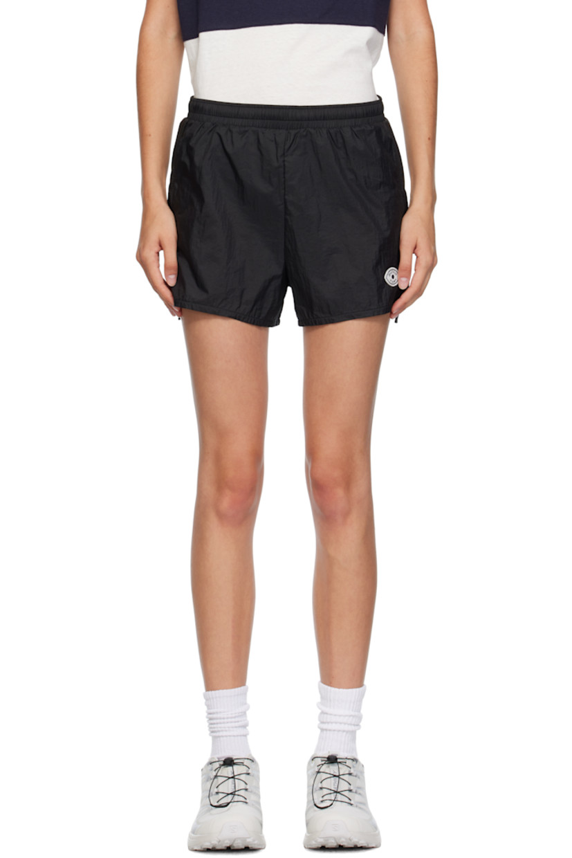 55 gsm nylon micro-ripstop sport shorts. 

· Non-PFC DWR-coated, water-resistant
· Concealed drawstring at elasticized waistband
· Felted logo patch at leg 
· Zip vent at outseams 
· Integrated stretch jersey brief-style underlay

Supplier color: Black