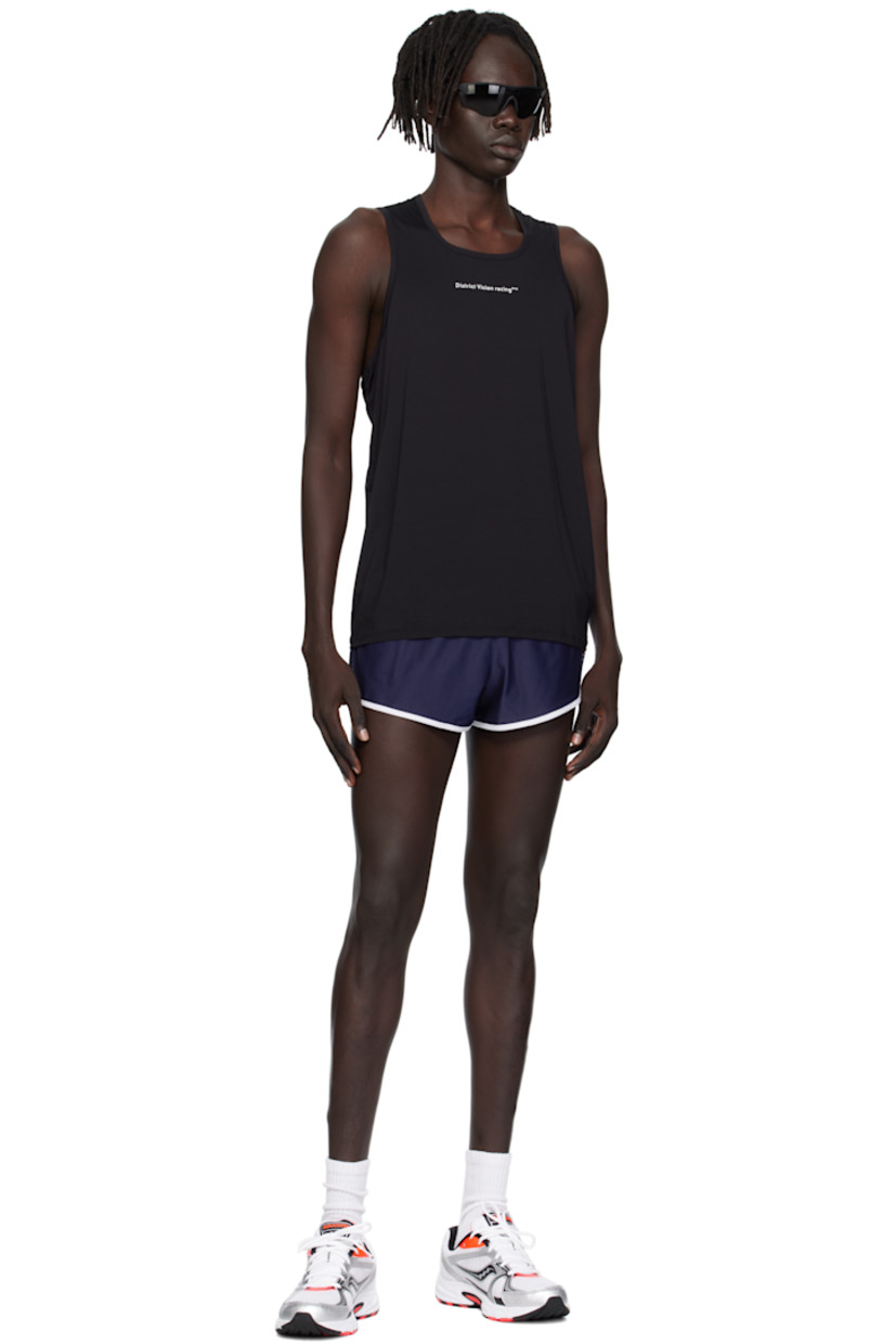 150 gsm stretch nylon mesh shorts. 

· Drawstring at elasticized waistband
· Embroidered logo at leg 
· Vented  outseams 
· Integrated stretch jersey brief-style underlay 

Supplier color: Navy