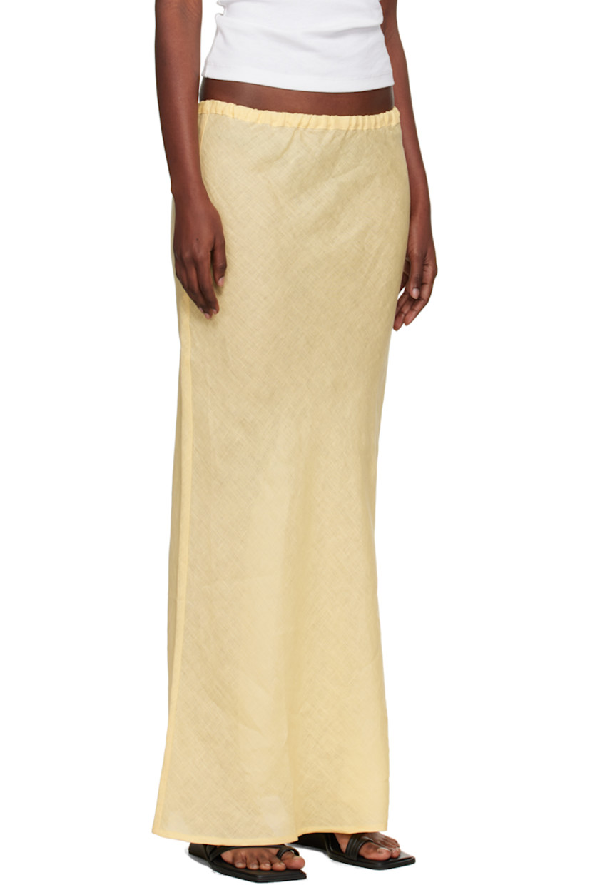 Bias-cut semi-sheer linen hopsack maxi skirt.

· OEKO-TEX®-certified
· Elasticized waistband

Supplier color: Ana yellow