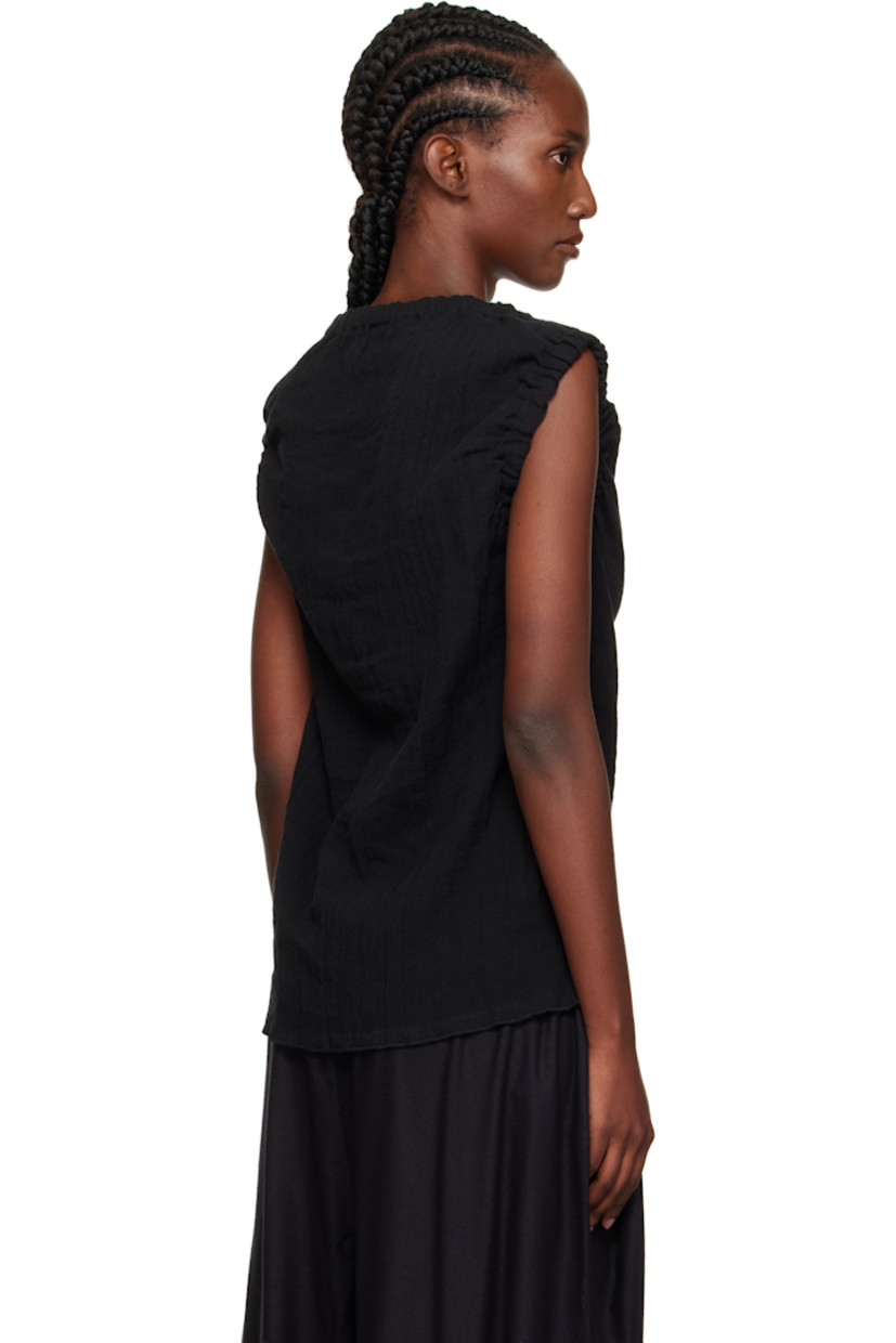 Crinkled linen- and organic cotton-blend hopsack top.

· OEKO-TEX®-certified
· Gathering at elasticized boatneck and armscyes

Supplier color: Black