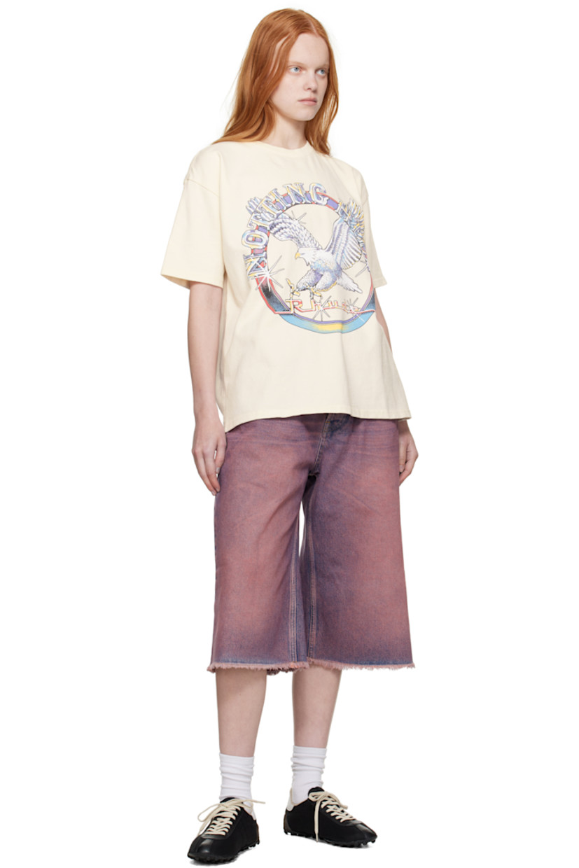 Cotton jersey T-shirt. 

· Fading throughout 
· Rib-knit crewneck
· Graphic, text, and logo printed at front 
· Dropped shoulders

Supplier color: Vintage white
