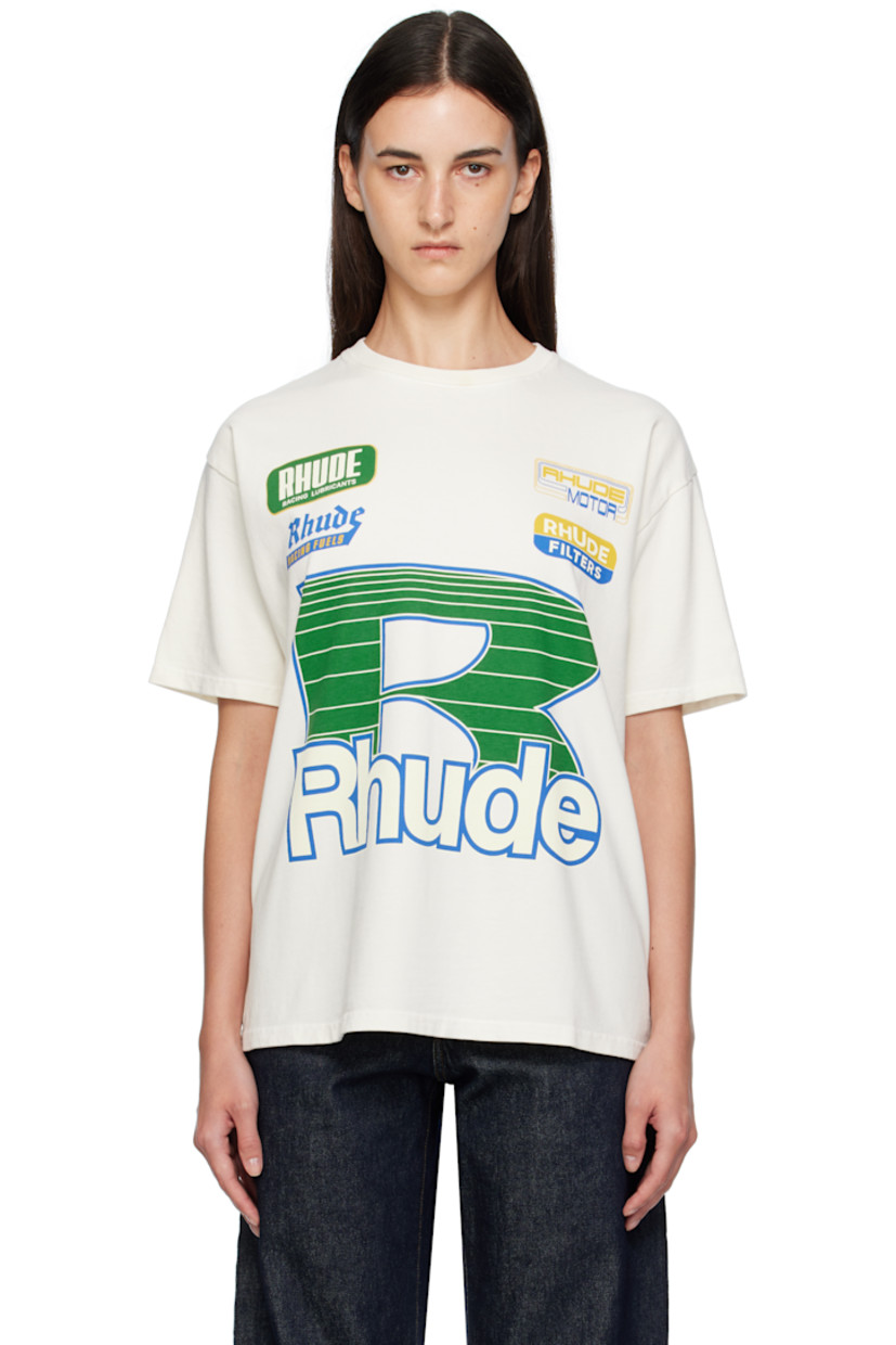 Cotton jersey T-shirt.

· Rib-knit crewneck
· Logo graphics printed at front
· Dropped shoulders
· Darts at back collar

Supplier color: Vintage white