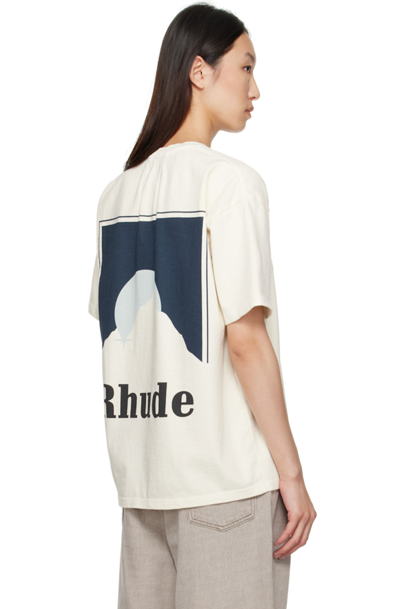 Cotton jersey T-shirt.

· Rib-knit crewneck
· Logo and graphic printed at chest and back
· Dropped shoulders

Supplier color: Vintage white/Oxford navy