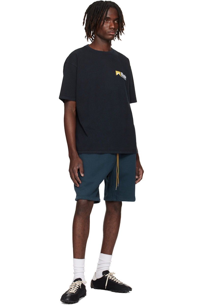 Heavyweight cotton jersey shorts.

· Drawstring at elasticized waistband
· Three pocket-styling
· Logo embroidered at cuff

Supplier color: Navy