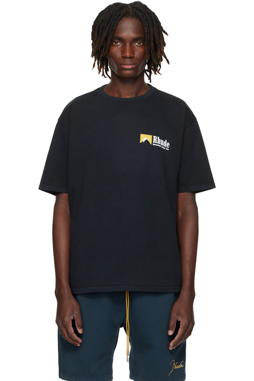 Cotton jersey T-shirt.

· Rib-knit crewneck
· Logo and graphic printed at chest

Supplier color: Vintage Black