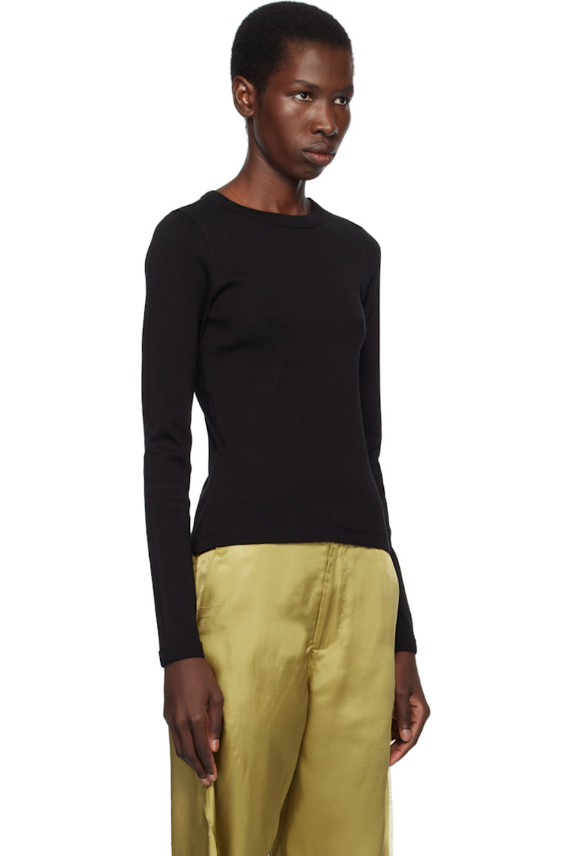Organic cotton jersey T-shirt.

· Rib-knit crewneck and cuffs
· Central seam at back

Supplier color: Black