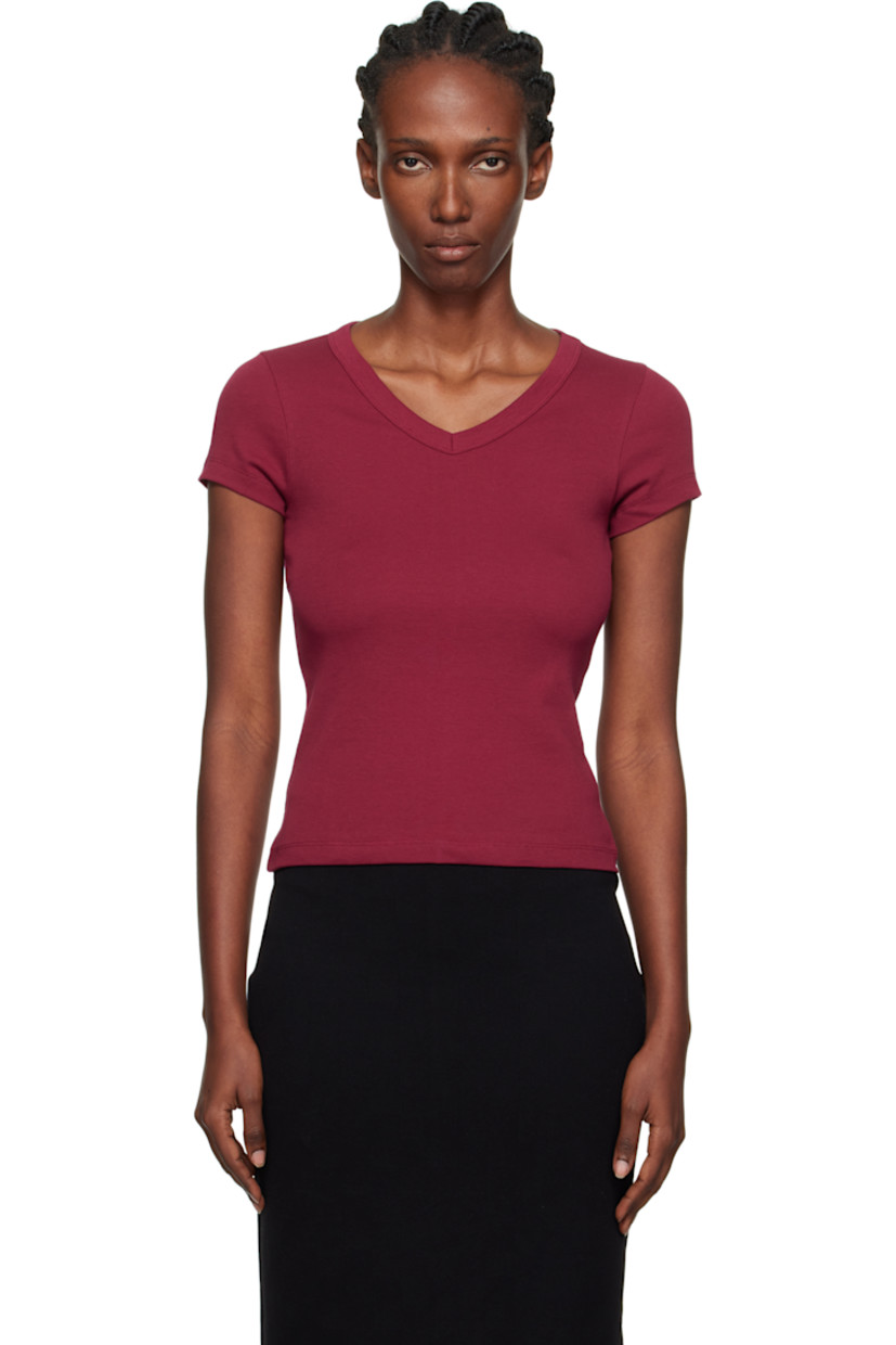 Rib-knit organic cotton T-shirt.

· V-neck
· Central seam at back
· Cropped hem

Supplier color: Cherry