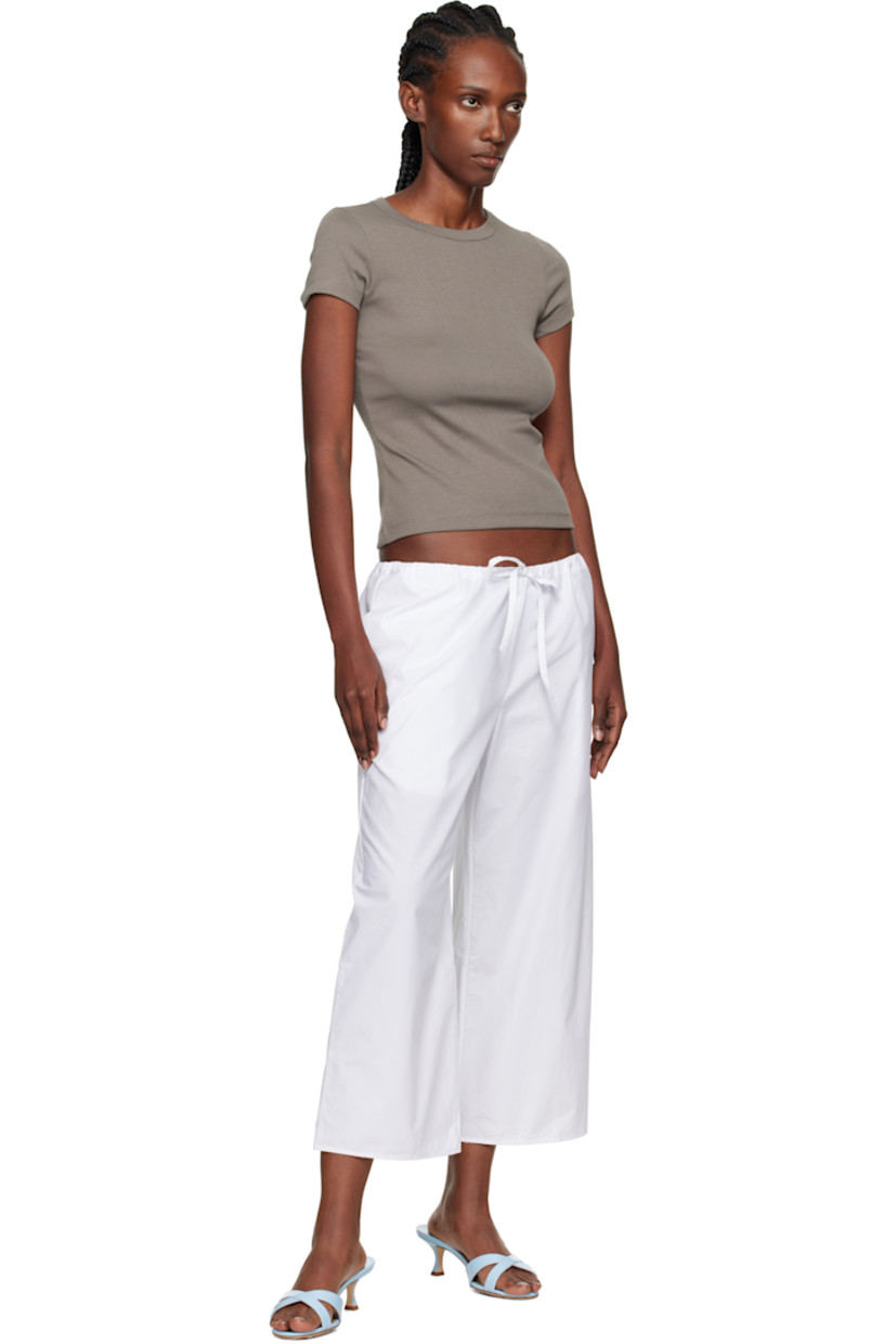 Rib-knit organic cotton T-shirt. 

· Crewneck
· Cropped hem
· Central seam at back

Supplier color: Mushroom