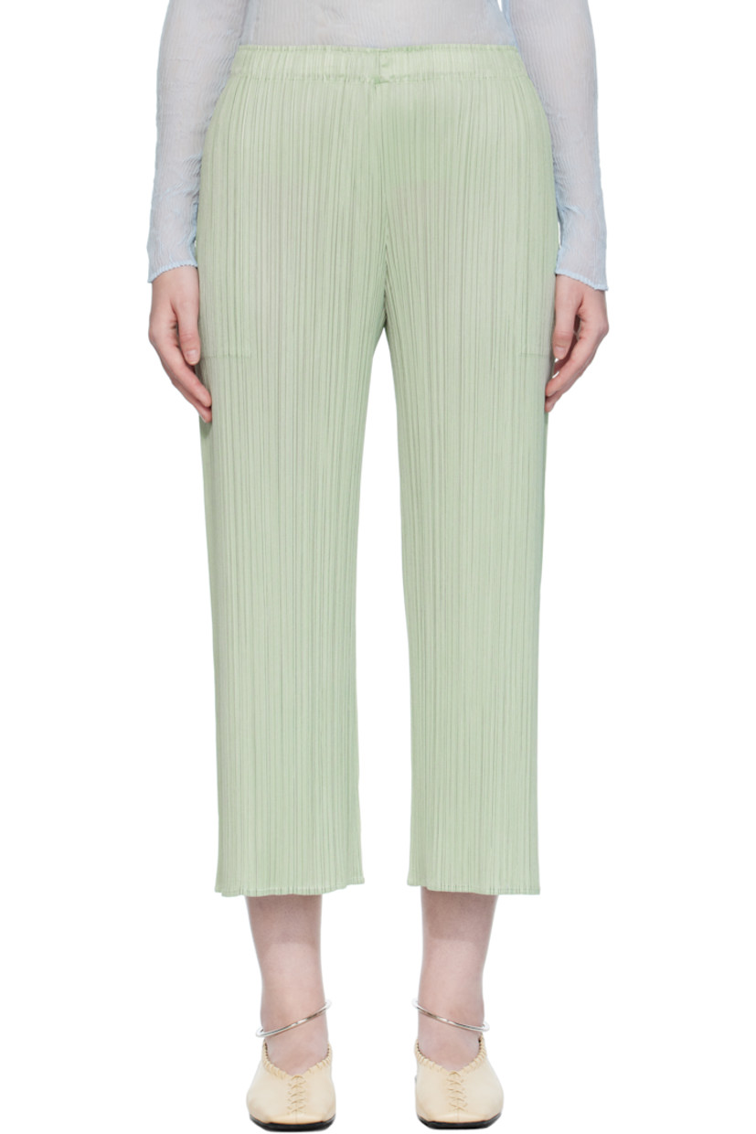 Garment-pleated tricot trousers. 

· Wide-leg
· Elasticized waistband
· Two-pocket styling
· Cropped legs

Supplier color: Pastel green