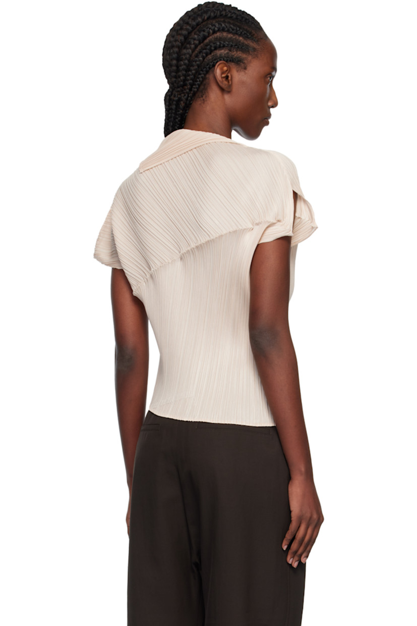 Garment-pleated tricot top.

· Boat neck
· Asymmetric cap sleeves

Supplier color: Light beige