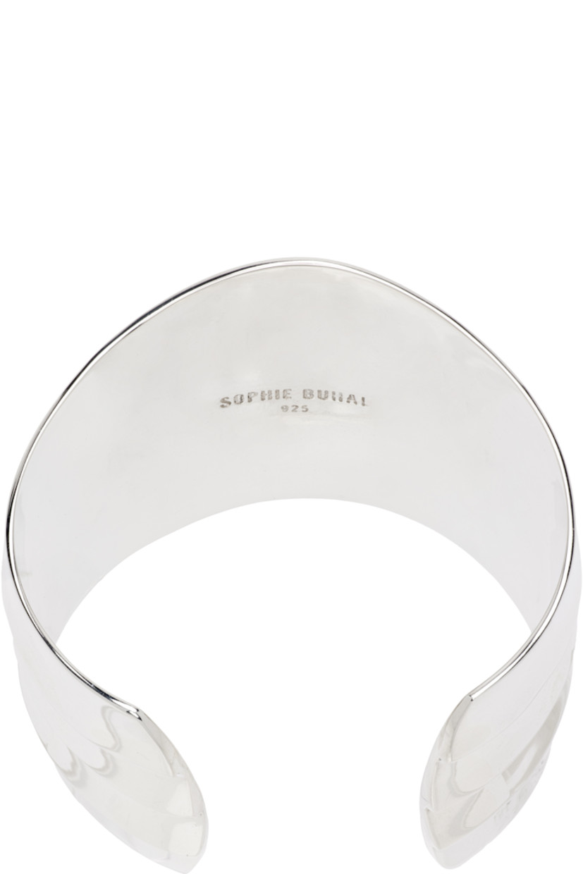 Handcrafted cuff bracelet in sterling silver.

· Hallmarking at inner cuff
· D2.25"

Supplier color: Sterling silver