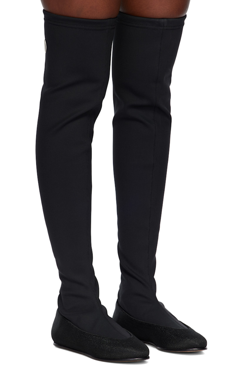 Knee-high mesh boots.

· Rubberized logo patch at outer side 
· Zip closure at heel
· Bonded jersey lining
· Leather sole with rubber injection

Supplier color: Space black