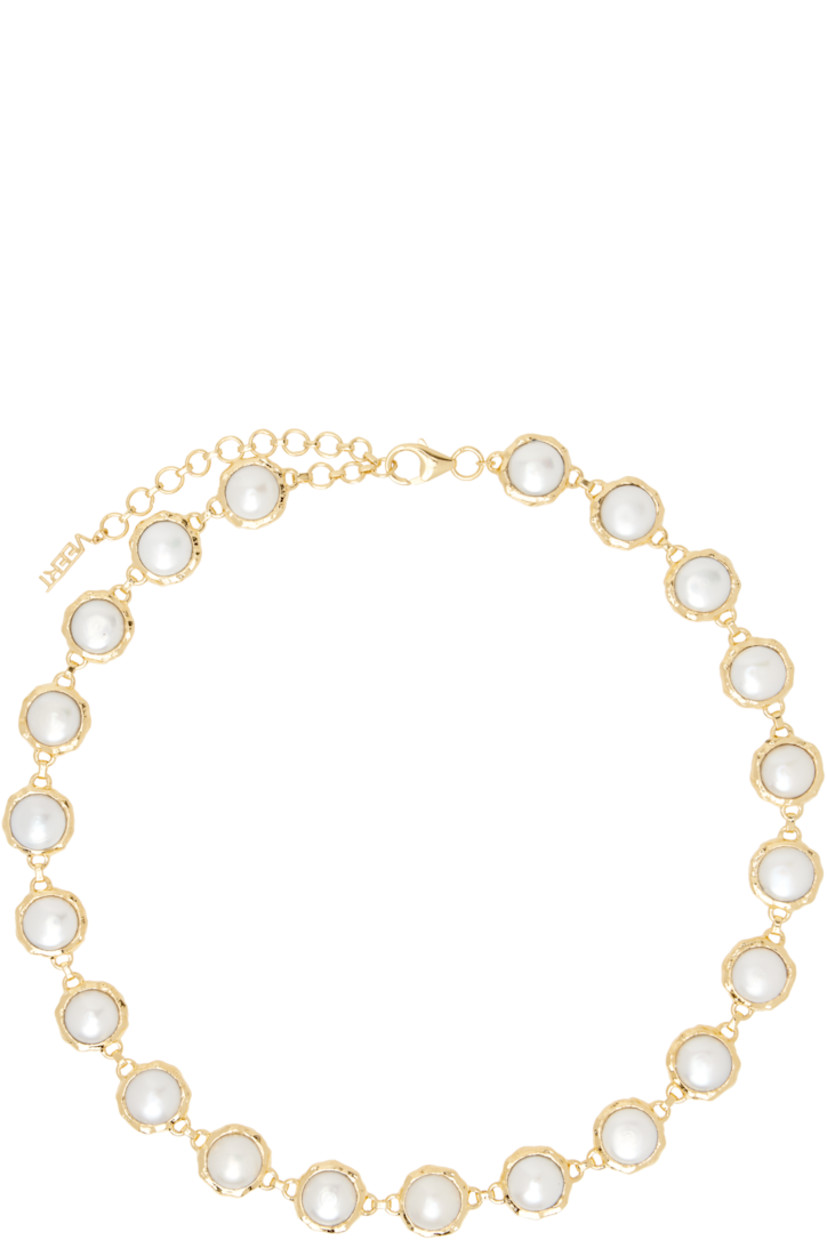 Handcrafted cable chain necklace in 18k yellow gold vermeil.

· Bezel-set freshwater pearls throughout 
· Logo charm at adjustable lobster-clasp fastening 
· L20.5"

Supplier color: Yellow gold