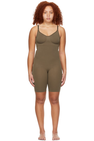 skims seamless sculpting bodysuit