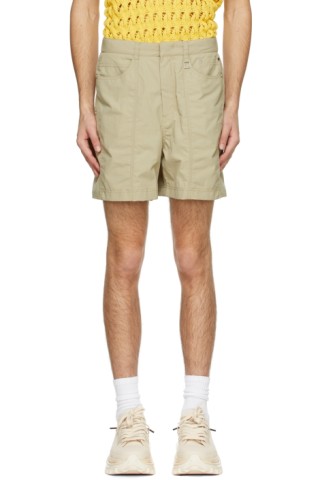 베이지 나일론 반바지