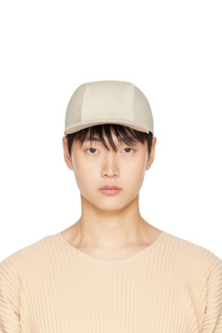 Homme Plissé Issey Miyake: オフホワイト Pleats キャップ | SSENSE 日本