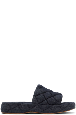 【関税込み】Bottega Veneta インディゴ Mattelasse サンダル Bottega Veneta: Indigo Mattelassé Denim Sandals | SSENSE