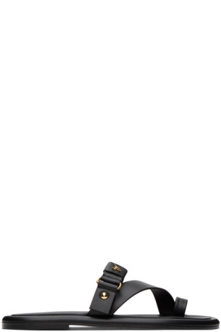 【関税込み】Giuseppe Zanotti ブラック Taanguy サンダル Giuseppe Zanottiのブラック Taanguy サンダルがセール中